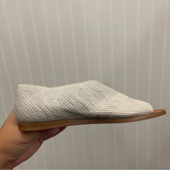 1. State Celvin Open Toe D’Orsay Sandal in Fog Sz 7 - Picture 8 of 10